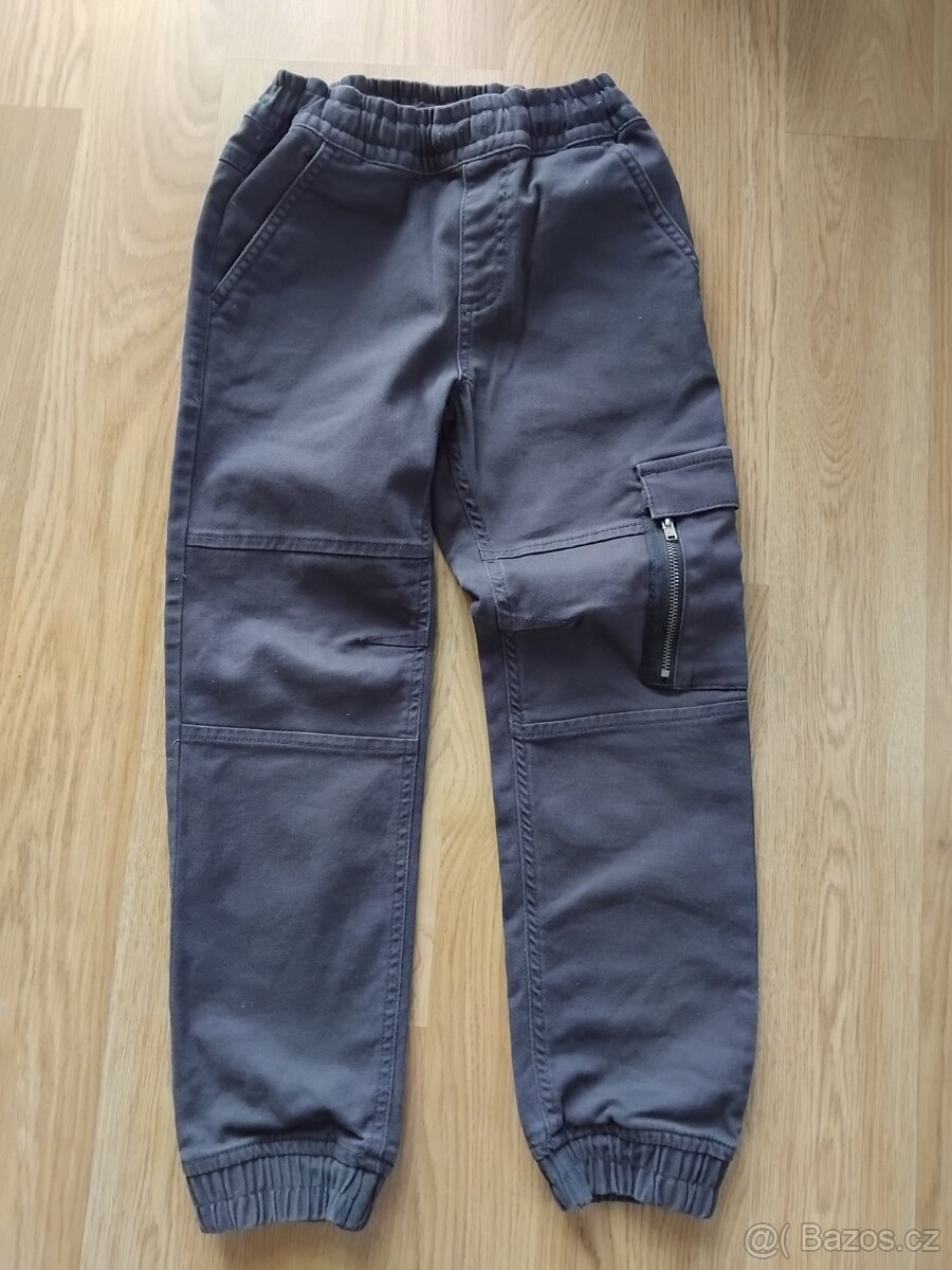 Chlapecké kalhoty vel.122