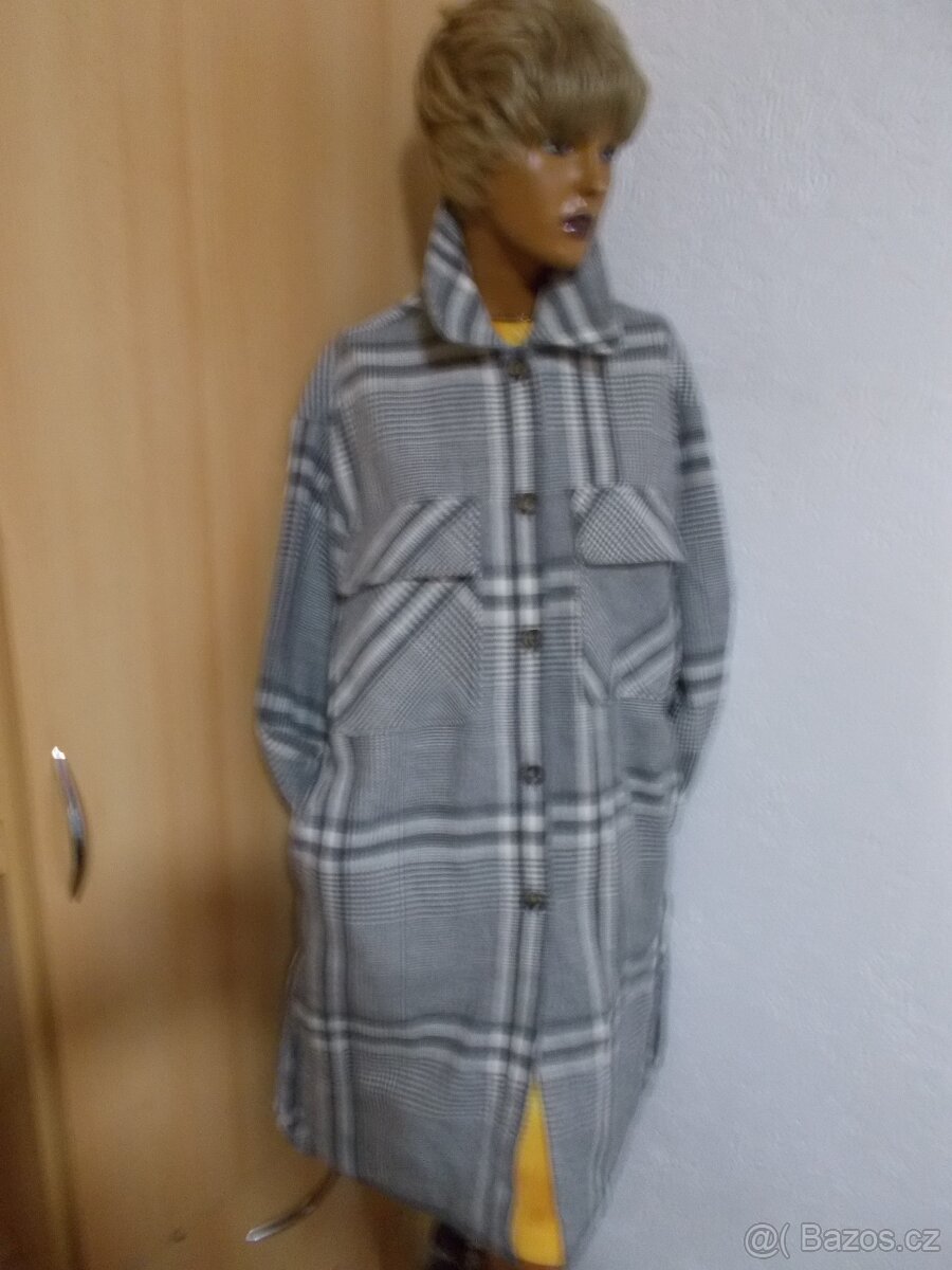 NÁDHERNÝ PŘECHODOVÝ  KOŠILOVÝ KABAT 100%STAV NOVÝ