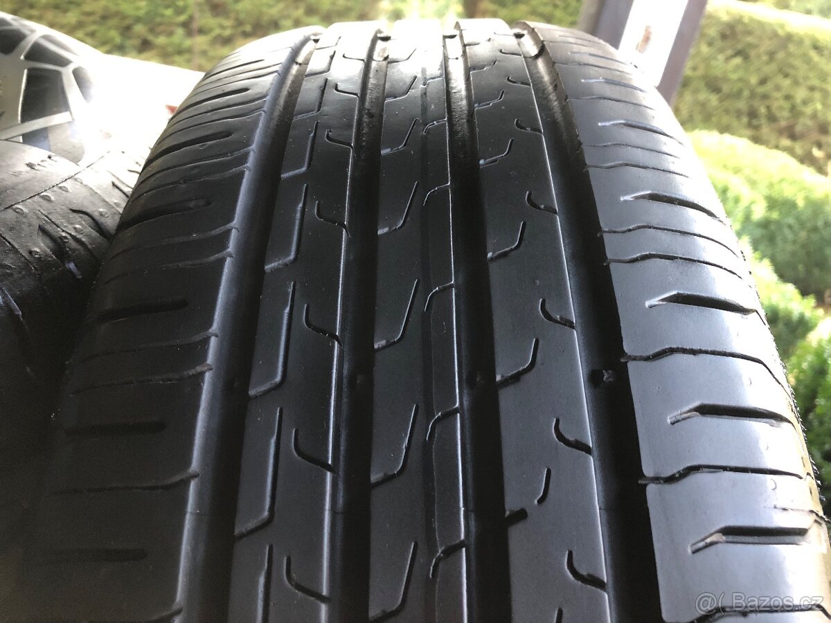 Prodám 4 pneu Continental 215/65R17 V XL
