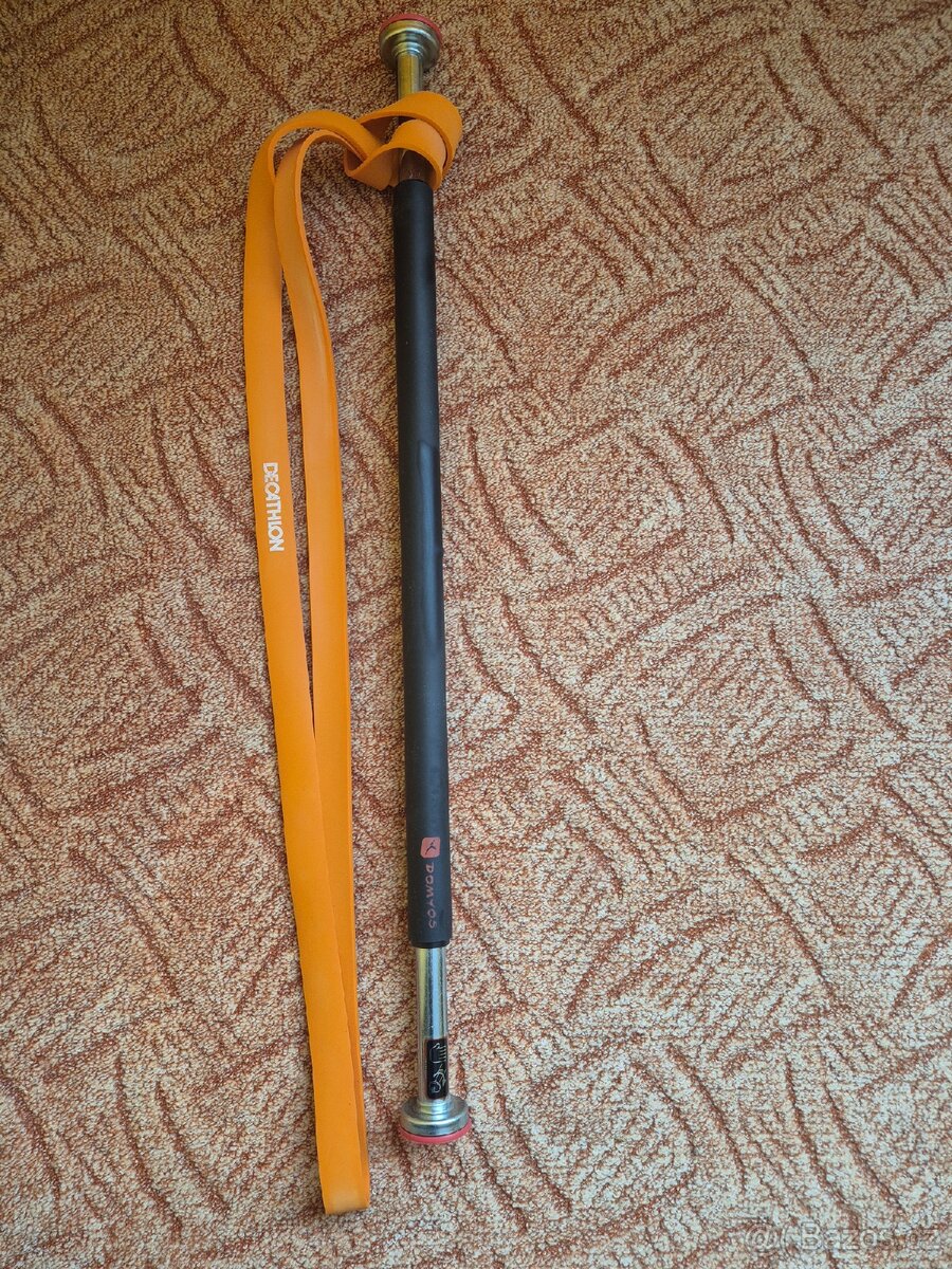 Posilovací tyč do dveří (hrazda), zn. Domyos