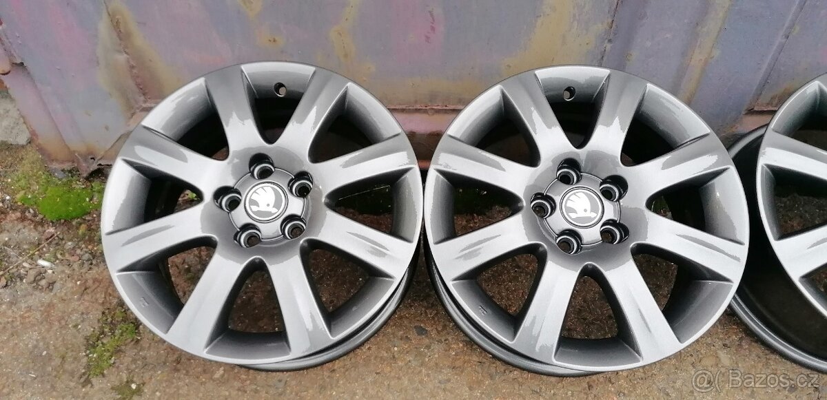 Alu kola Fabia 2 ,Roomster 15" ORIGINAL - TOP STAV