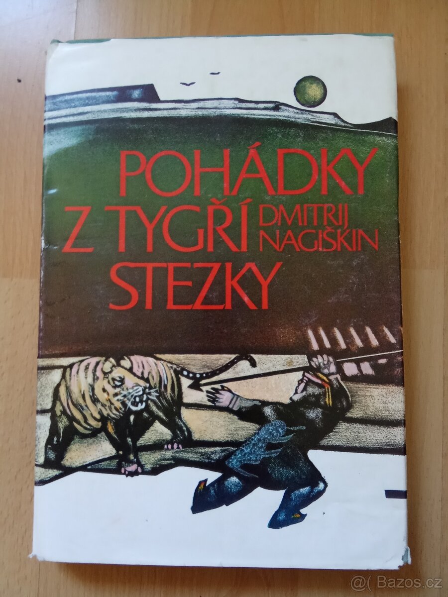 Různé knihy pohádek z východoslovanského kulturního okruhu