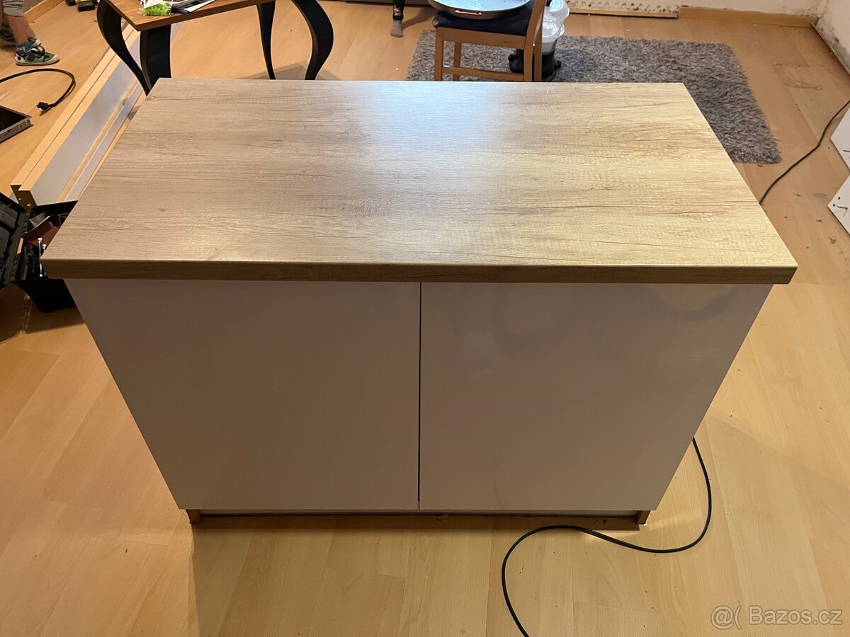 Ostrůvek do kuchyně