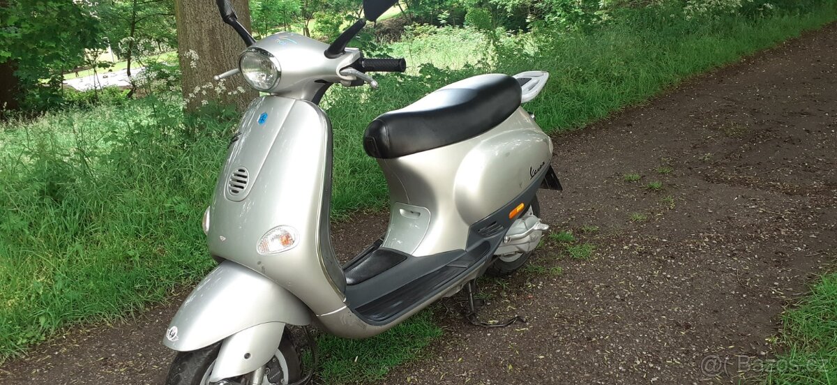 Piaggio Vespa ET2