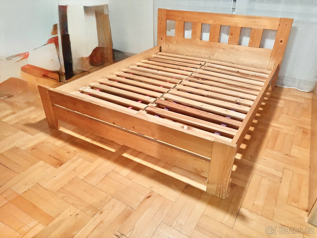 Dřevěná manželská postel 160x200