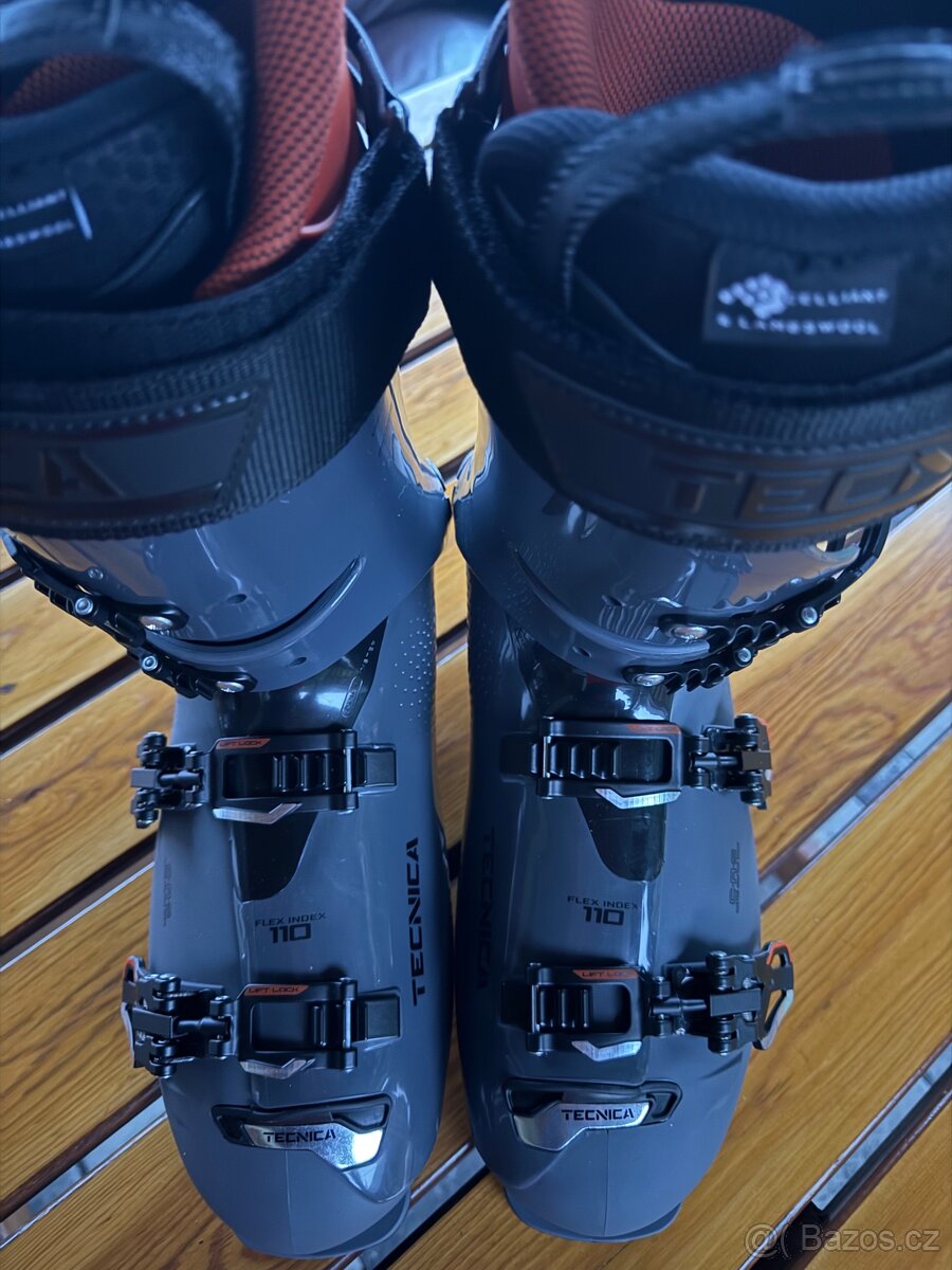 Lyžařské boty sjezdové