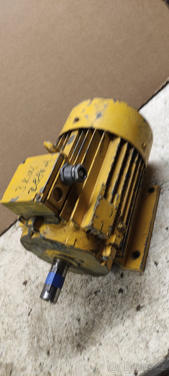 elektromotor patkový 3kW/2900ot./380V