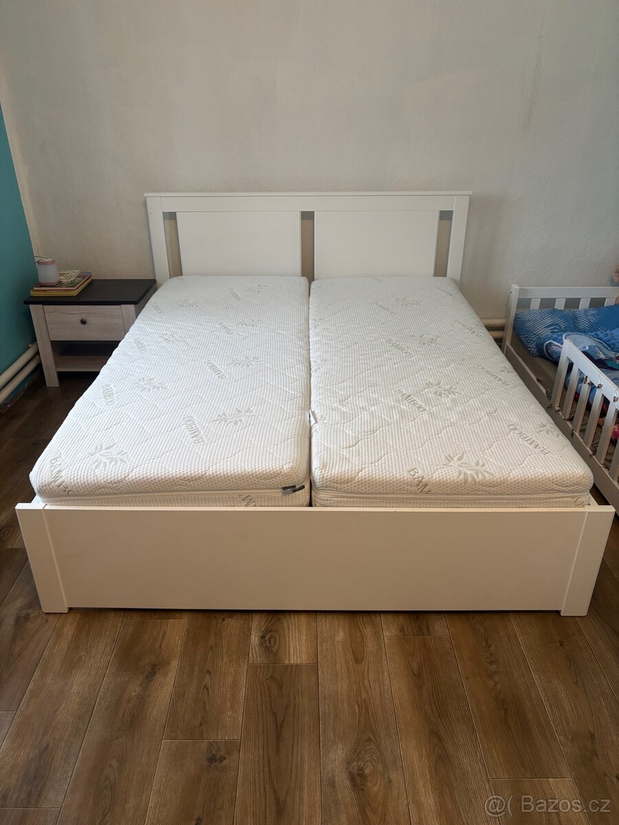 Postel IKEA 160x200cm
