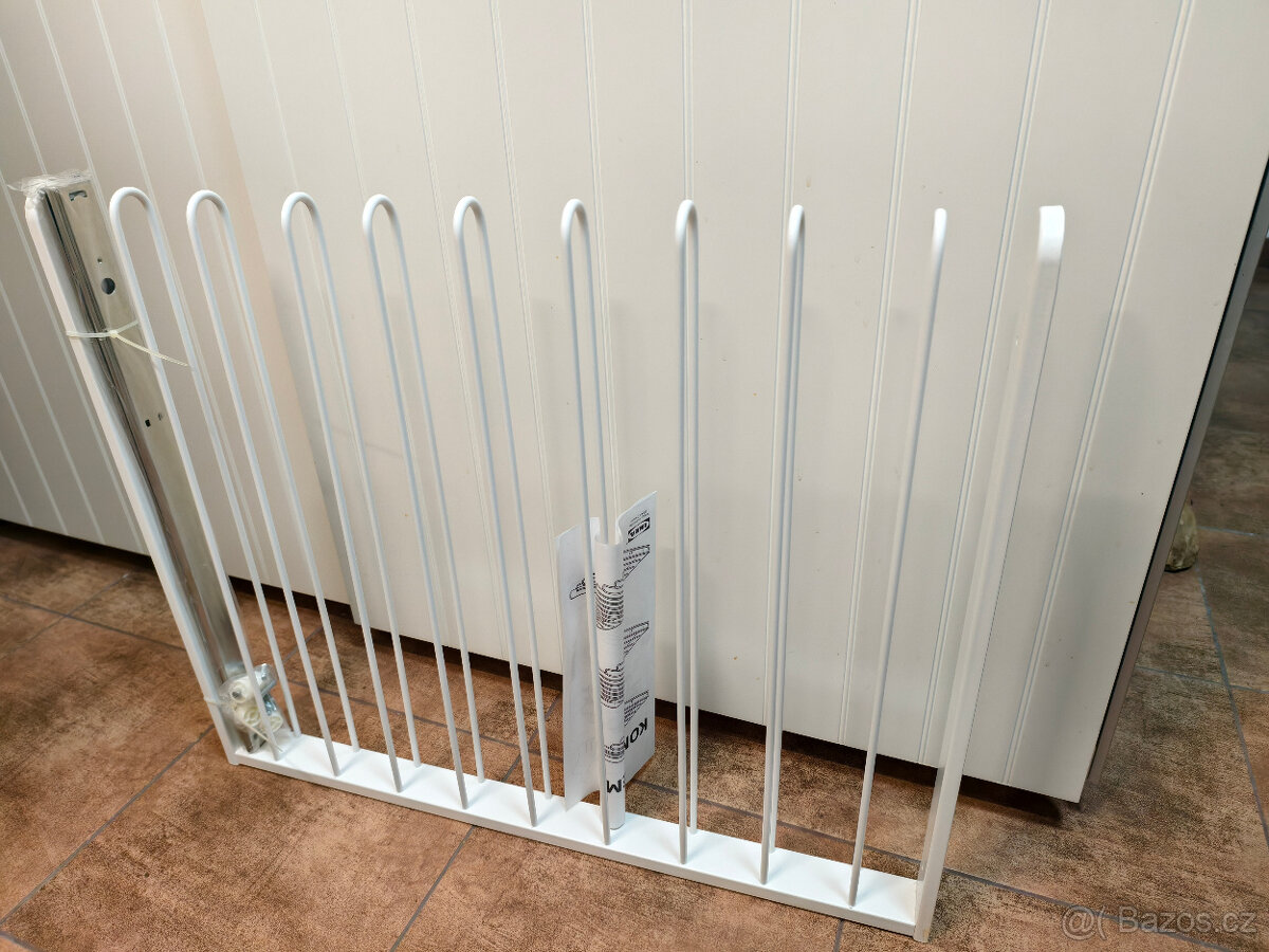 IKEA vestavný věšák Komplement