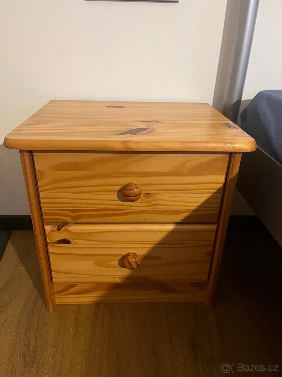 Noční stolek