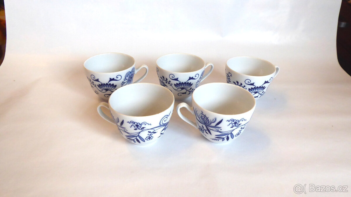 T002_ Mokka šálky, cibulák, porcelán, retro, za vše