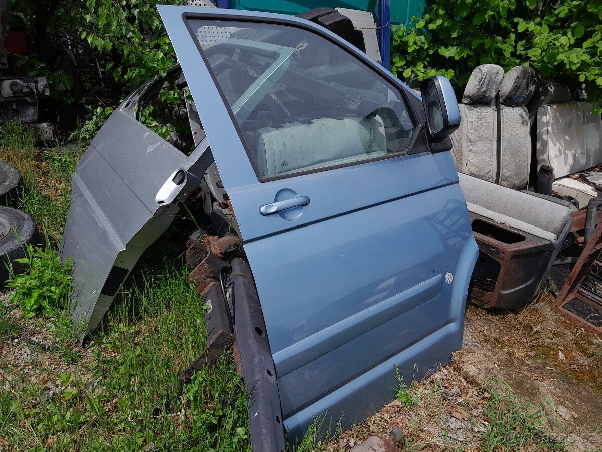 VW T5 přední dveře+zrcátko Multivan Atlantis