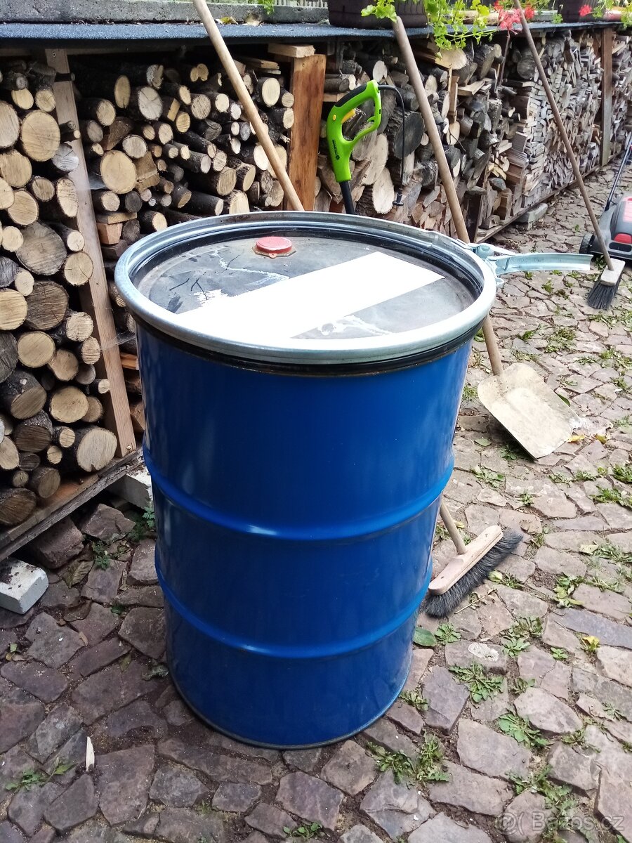 Plechový sud
