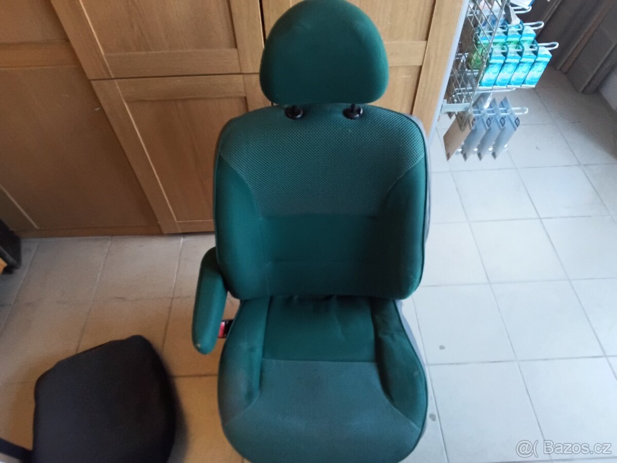 Sedačka Berlingo.