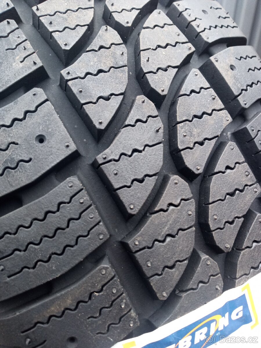 195/60 R16 C 99/97 T Sebring
