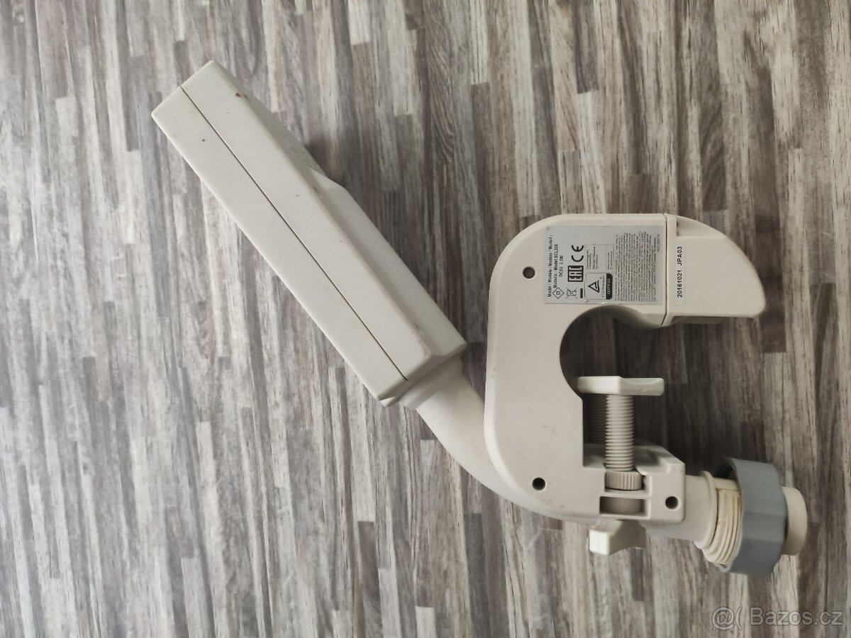 LED rozstřikovač vody do bazénu