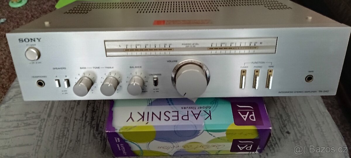 Sony zesilovač TA-242