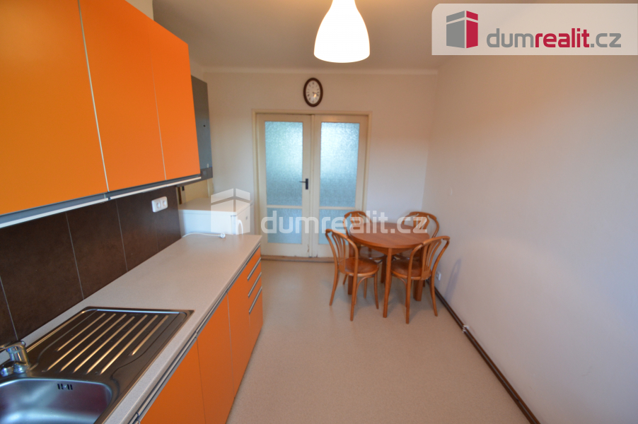 Pronájem bytu 2+1 52 m2 P5 Košíře nezařízený neprůchozí cihl