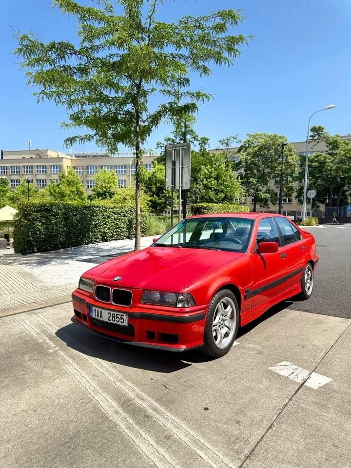 BMW E36 318i