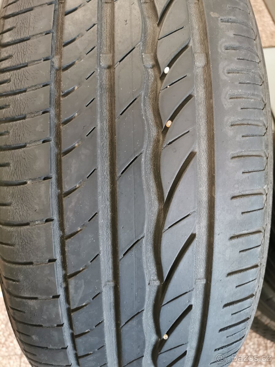 Prodám sadu 4ks 215/45R16 Bridgestone