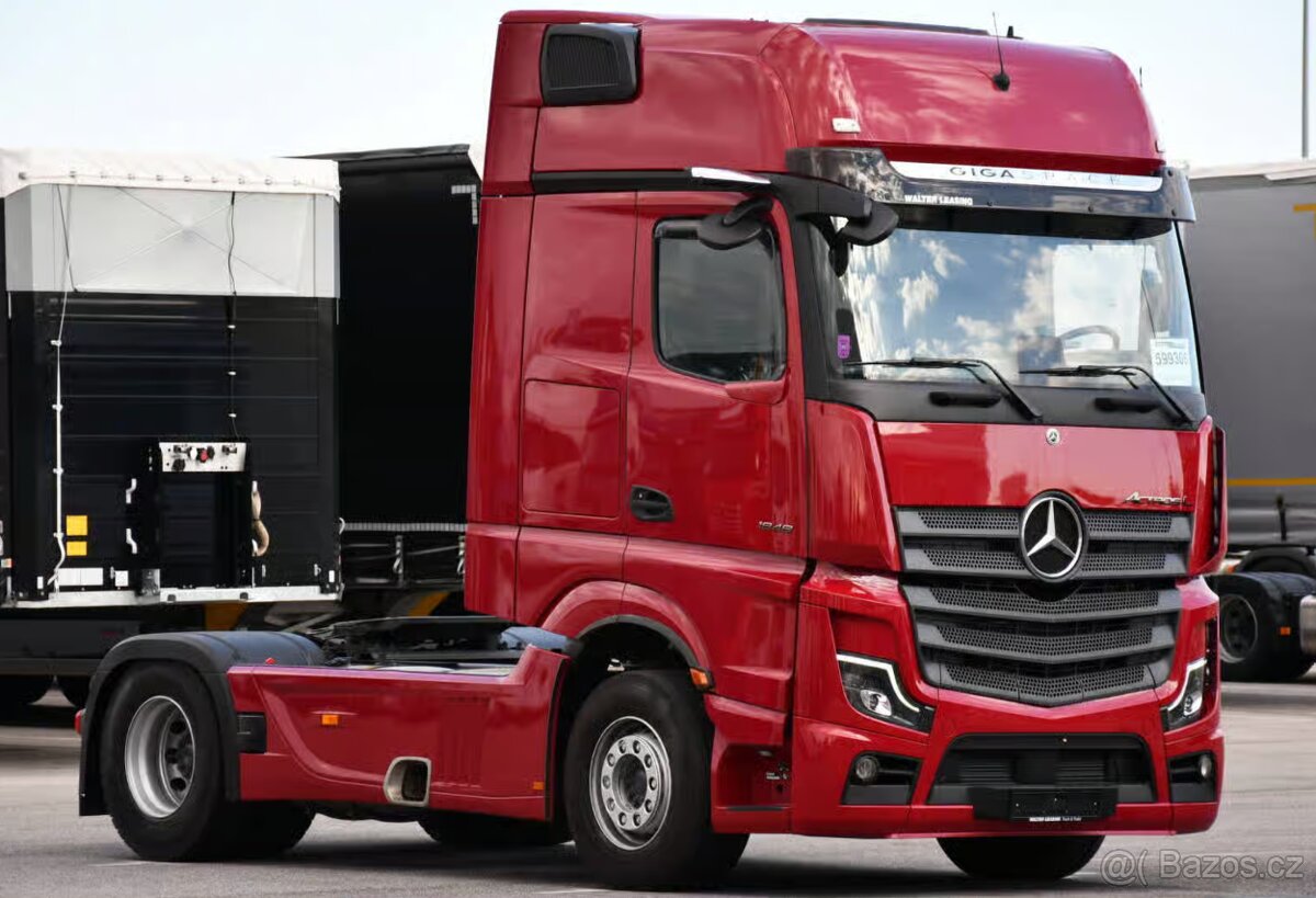 Mercedes Benz Tahač návěsu Actros 1848