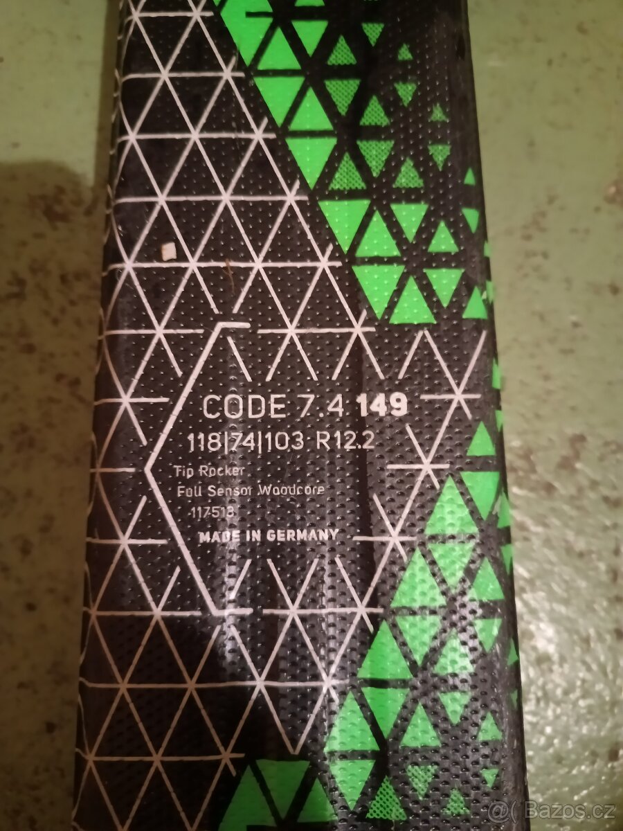 Dětské sjezdové lyže