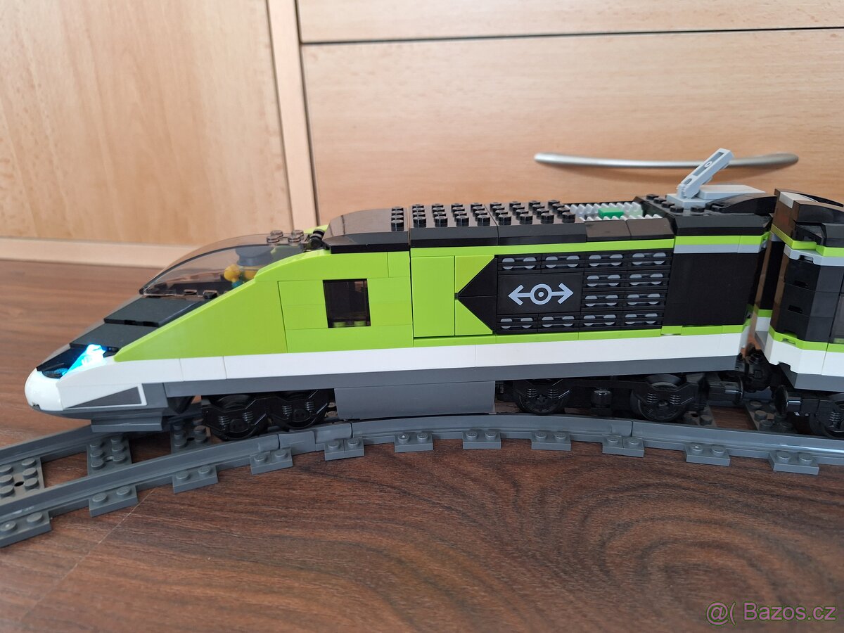 Expresní vláček 60337 + Výhybky 60238 (LEGO CITY)