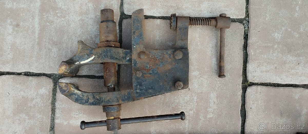 Kovářský svěrák 40 cm