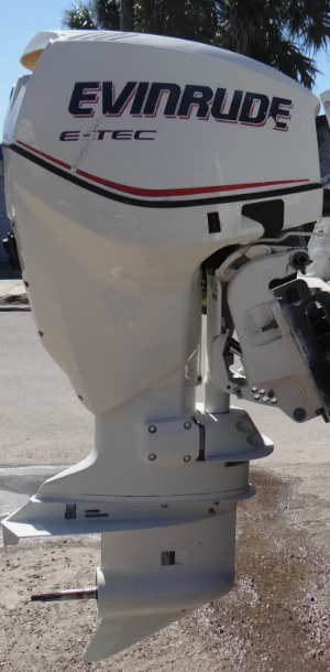 Prodám lodní outboard motory