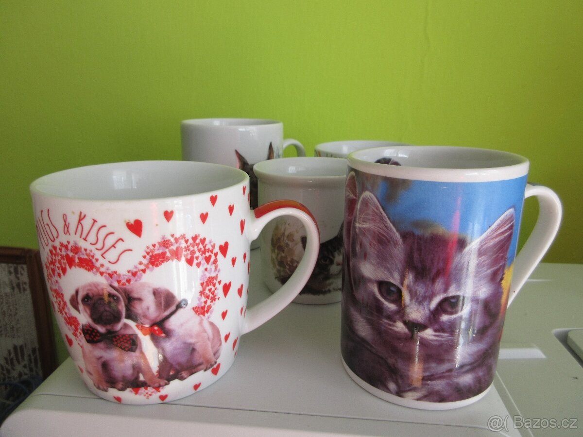 Hrnky se zvířátky.