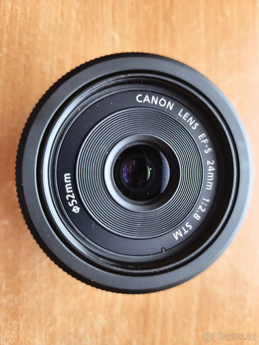 Canon EF-S 24mm f/2,8 STM