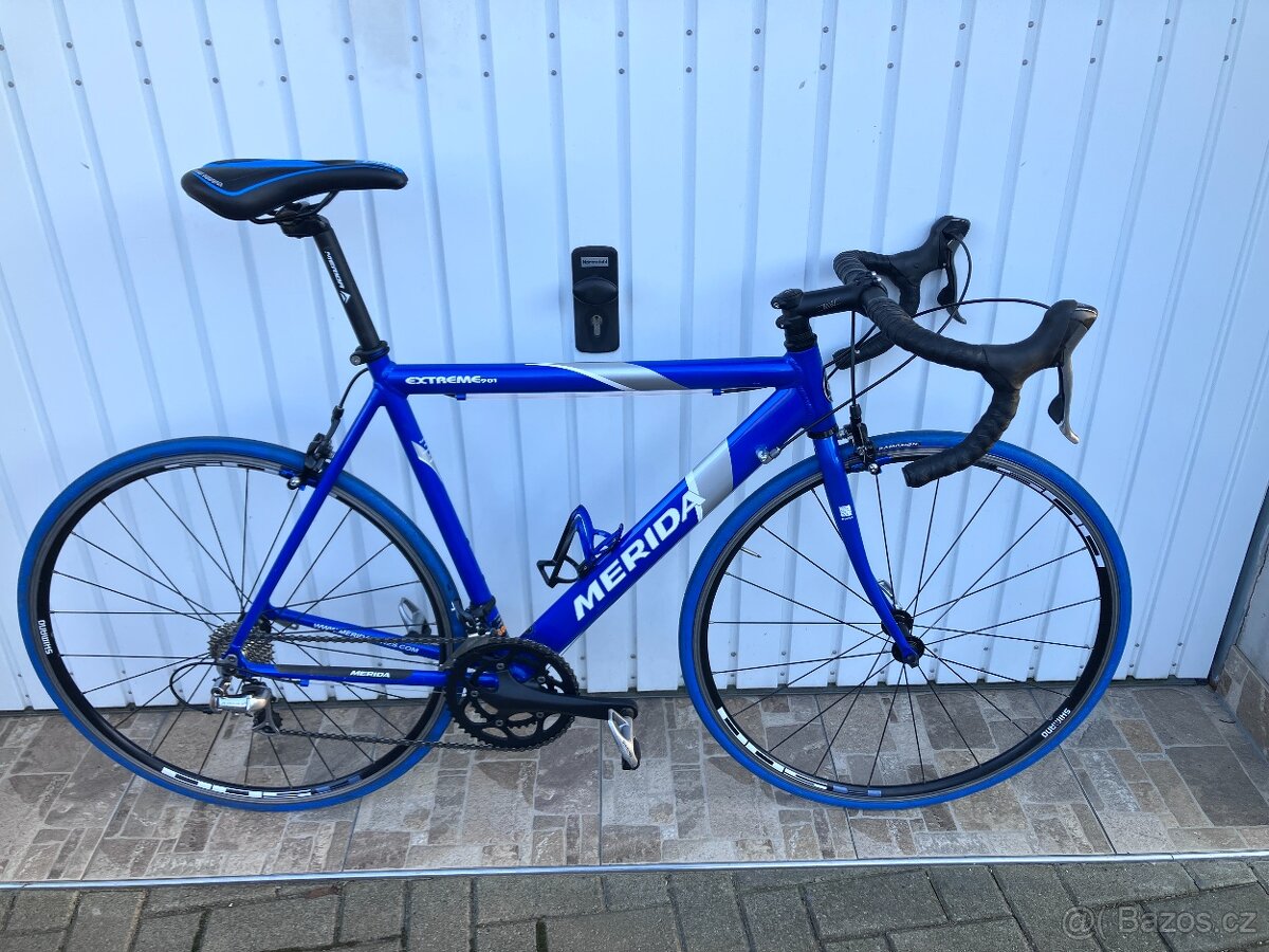 SILNIČNÍ KOLO MERIDA