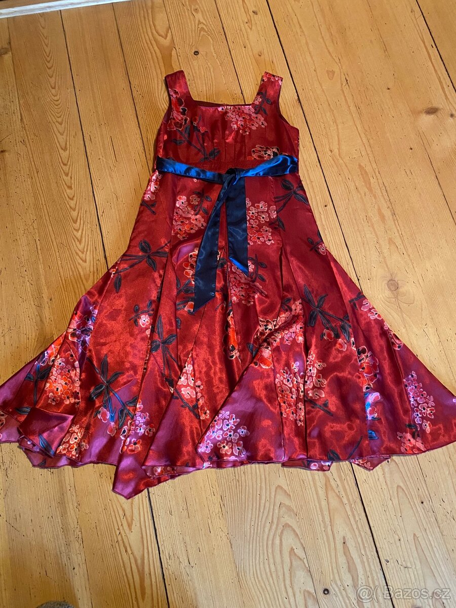 Dívčí společenské šaty