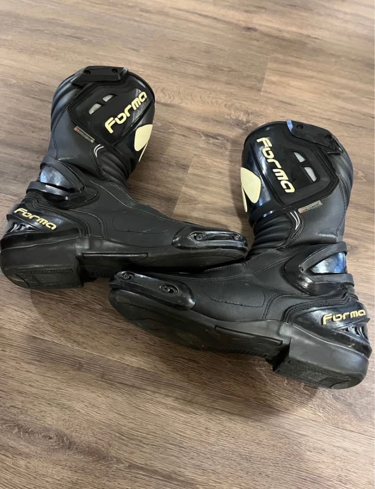 Moto boty Forma velikost 43