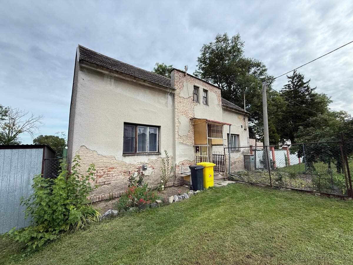 Prodám RD 2+1 70m2 sklep, dvorek, půda - Pečky