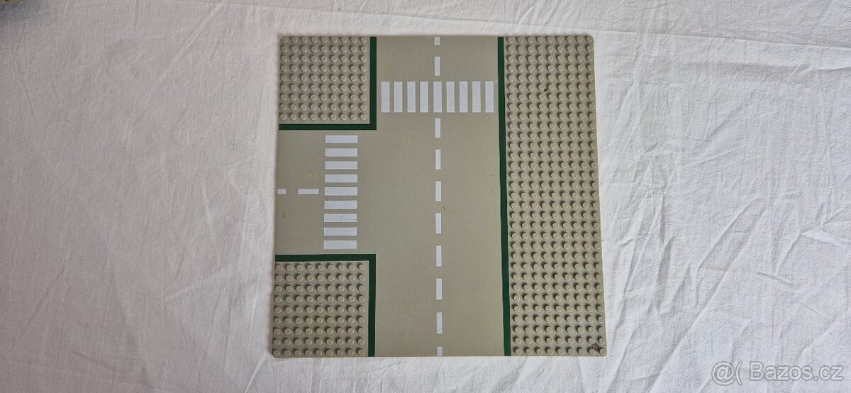 LEGO City silnice - rovinka s odbočkou - II