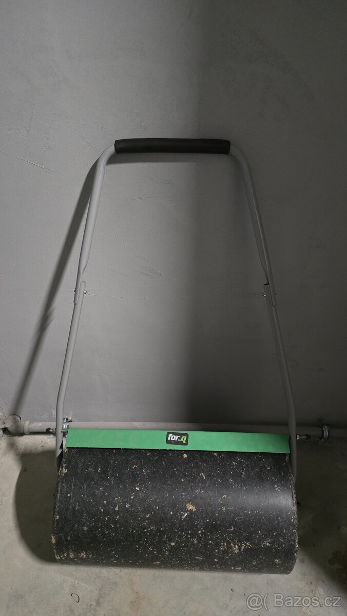 Zahradní válec for_q