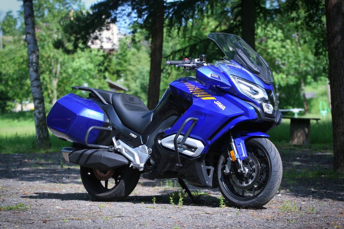 JD 750 by JAWA Touring