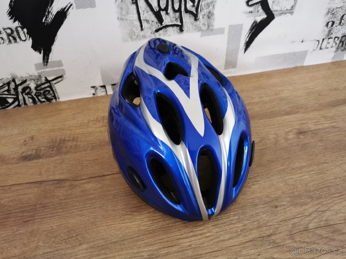 2 ks Cyklistických helem