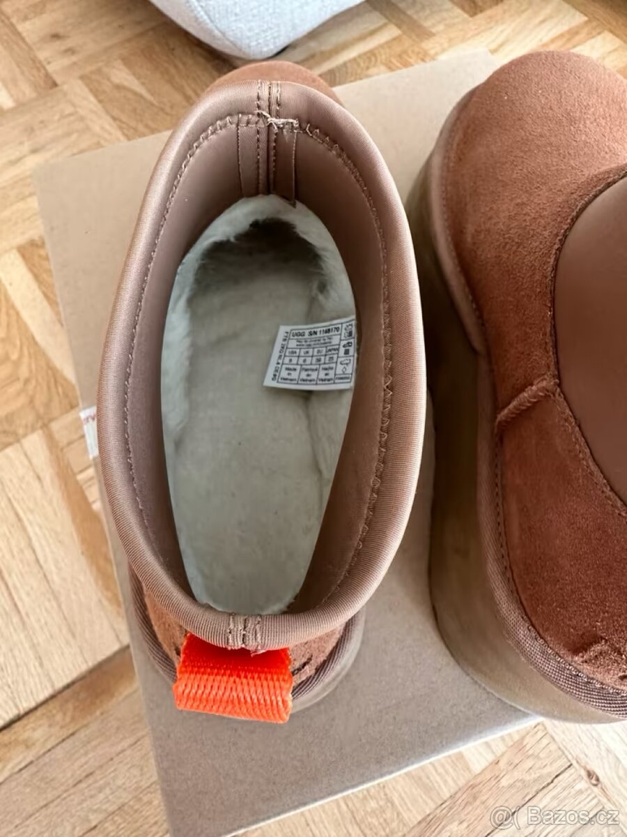 UGG válenky