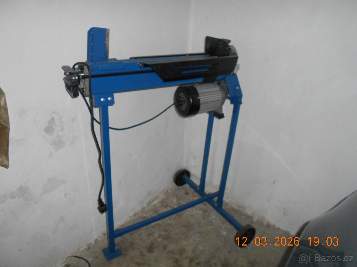 štípačka na dřevo 7t