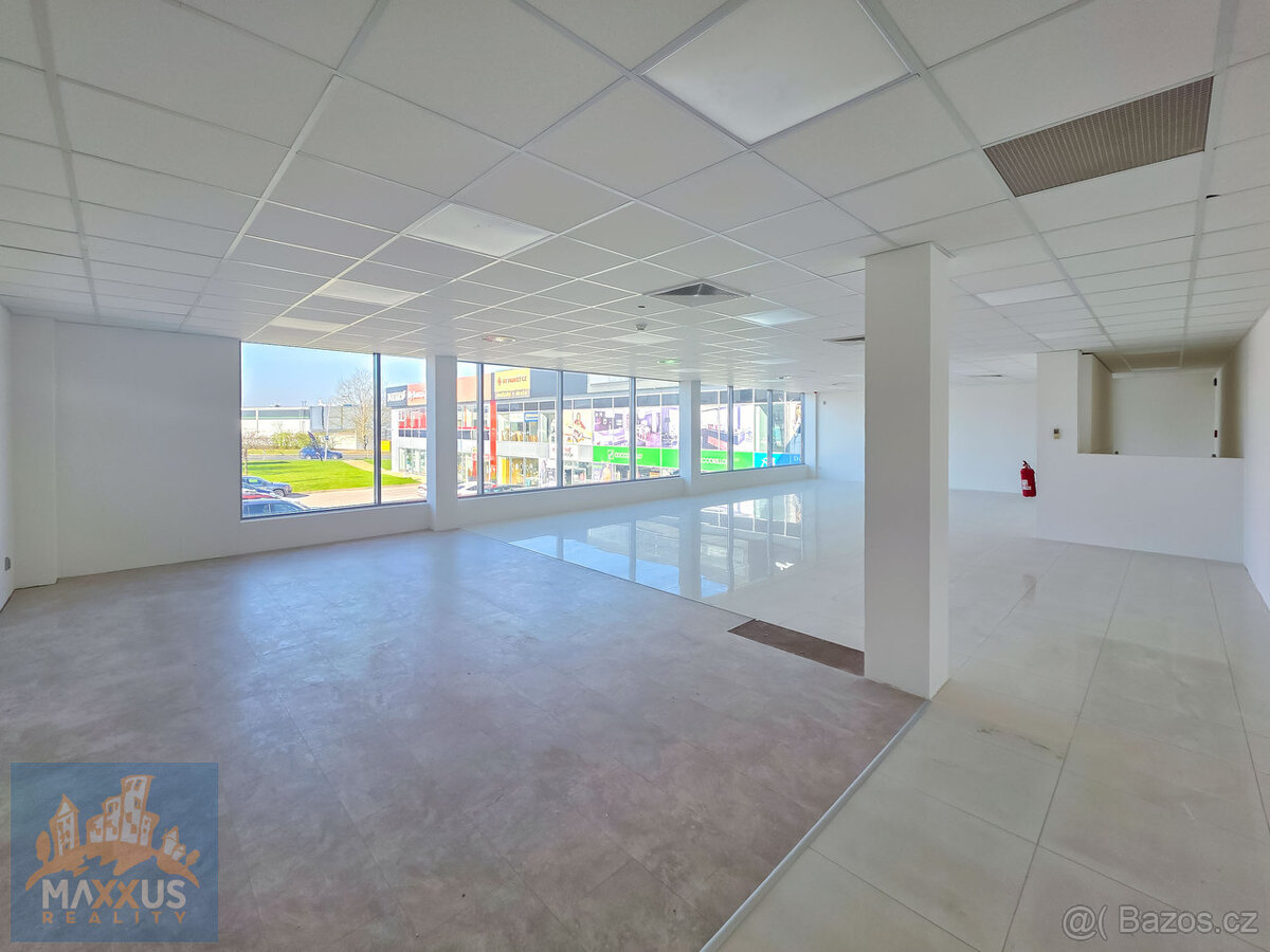 Pronájem obchodních prostor/showroomu (278,5 m2), SHOP PARK