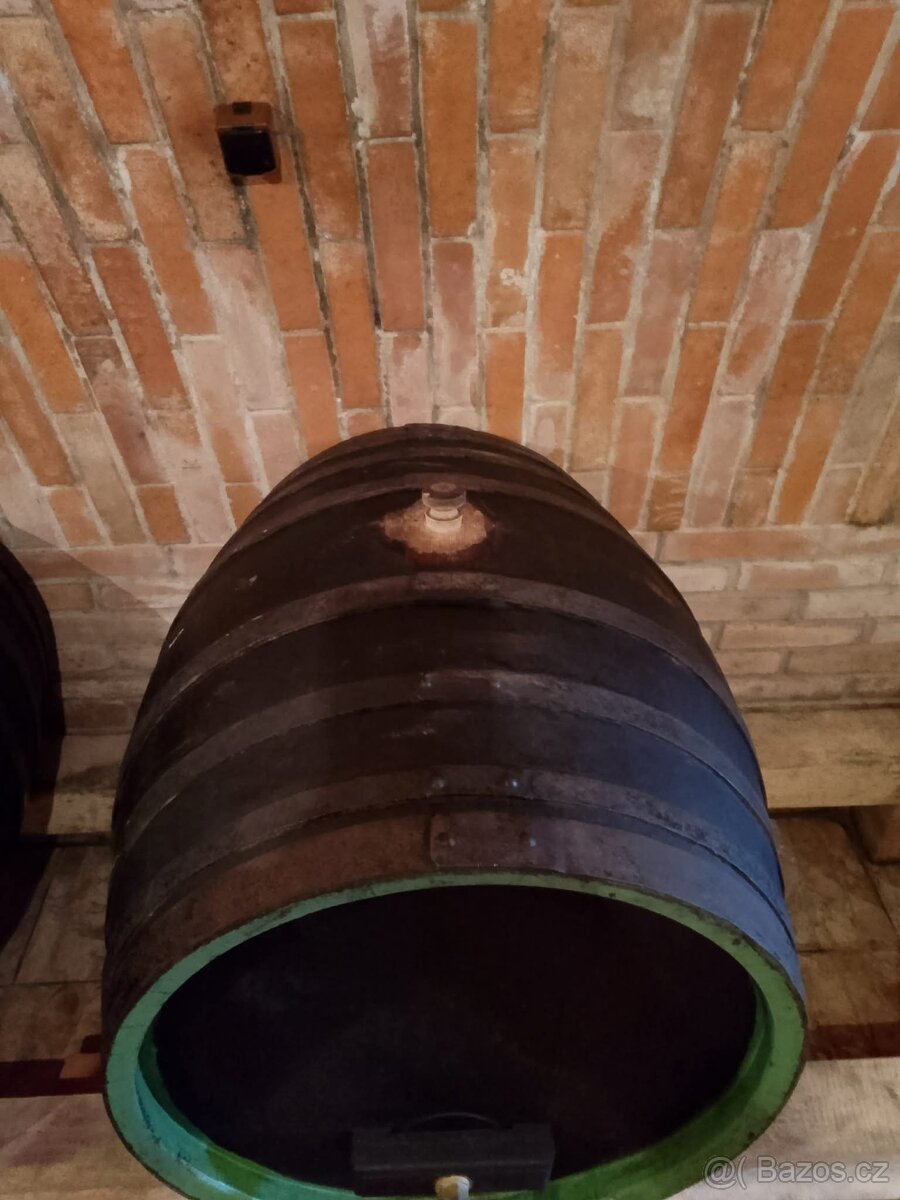 Prodám bečky na víno