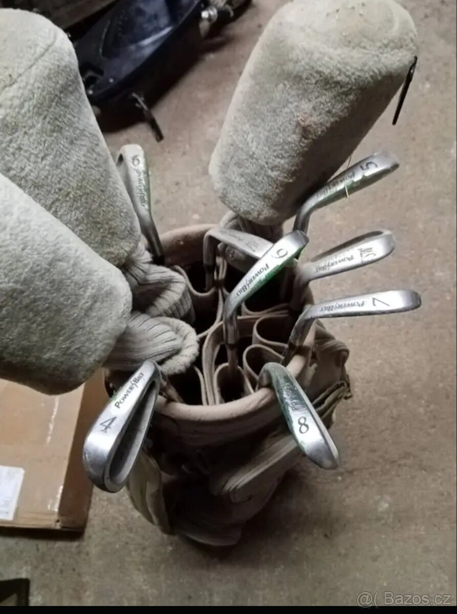 Golfové hole včetně bagu