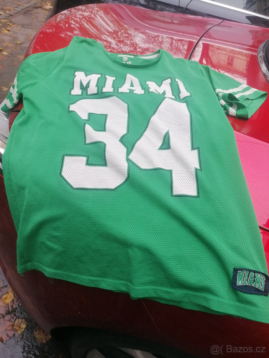 Miami 34 oblečení. zelené triko. Miami 34. 399 kč sportovní