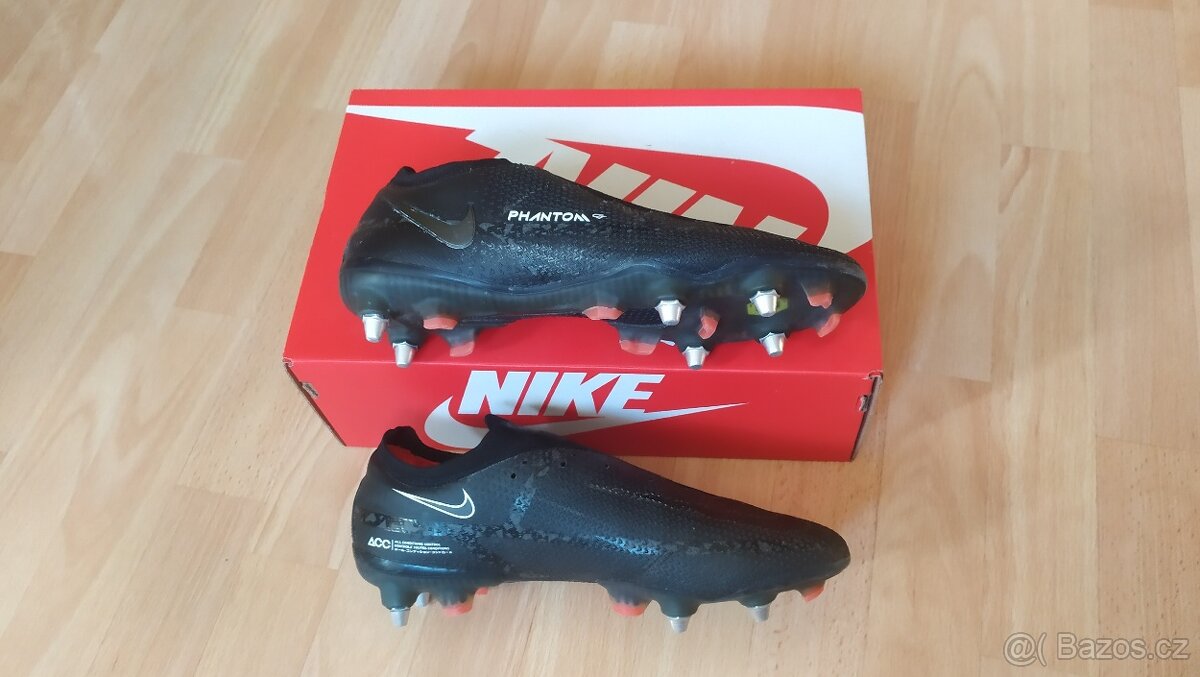 Kopačky Nike Phantom EU 42,5 nové