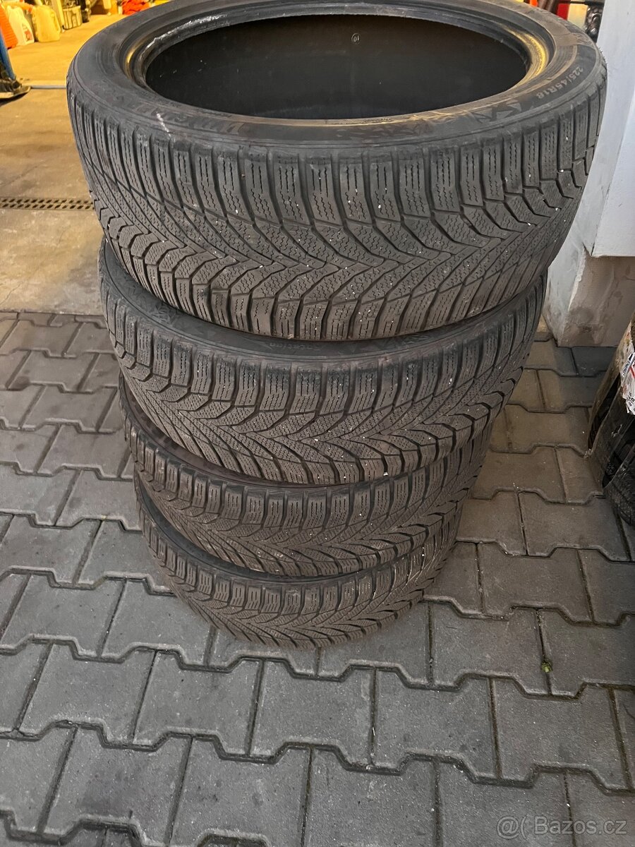 225/45 r18 zimní pneu