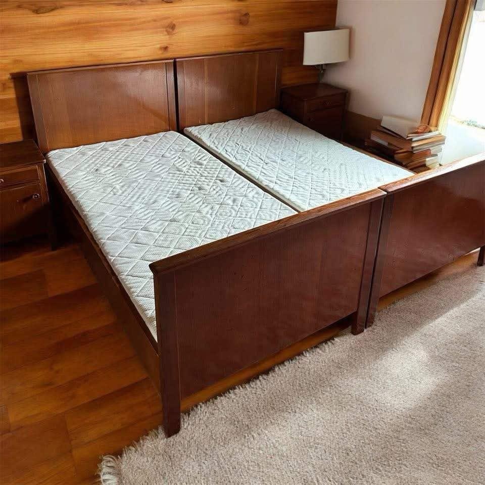 Manželská postel + 2x noční stolek + komoda