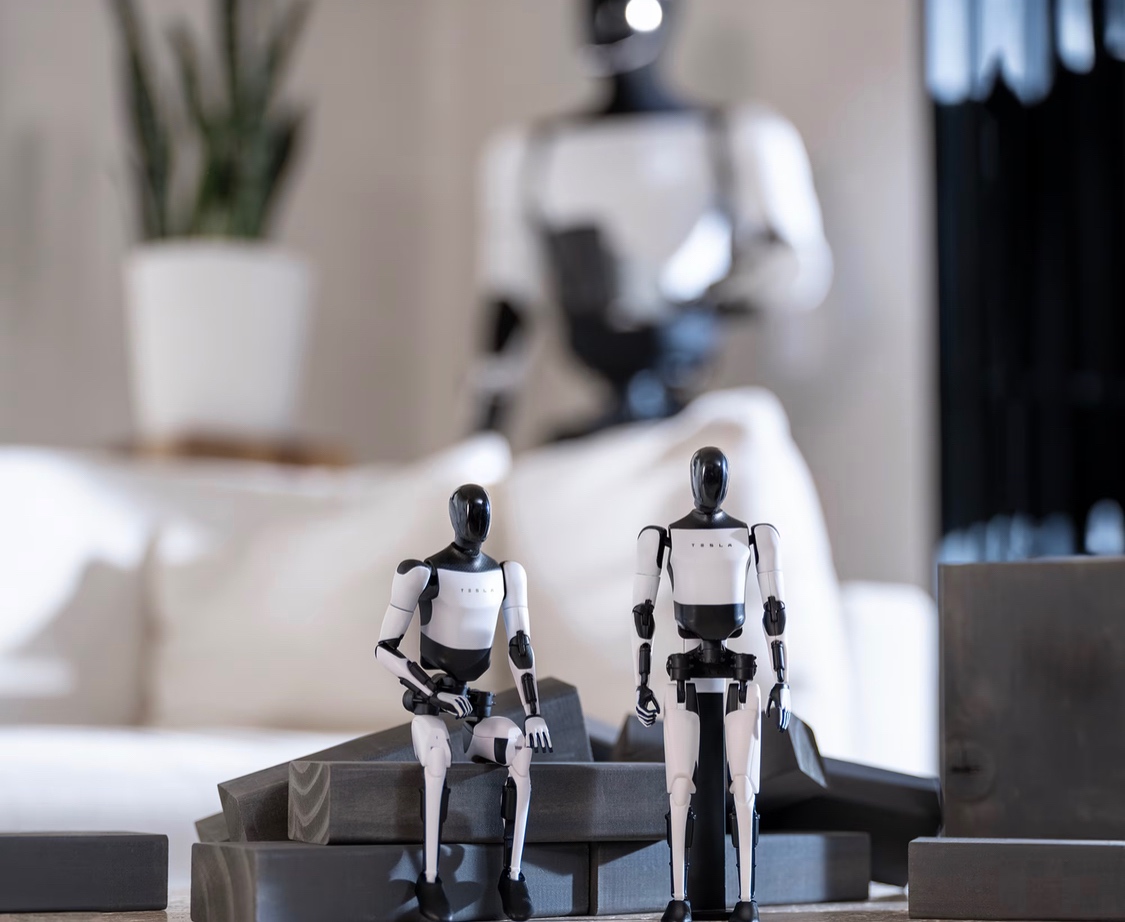Akční figurka Tesla Bot