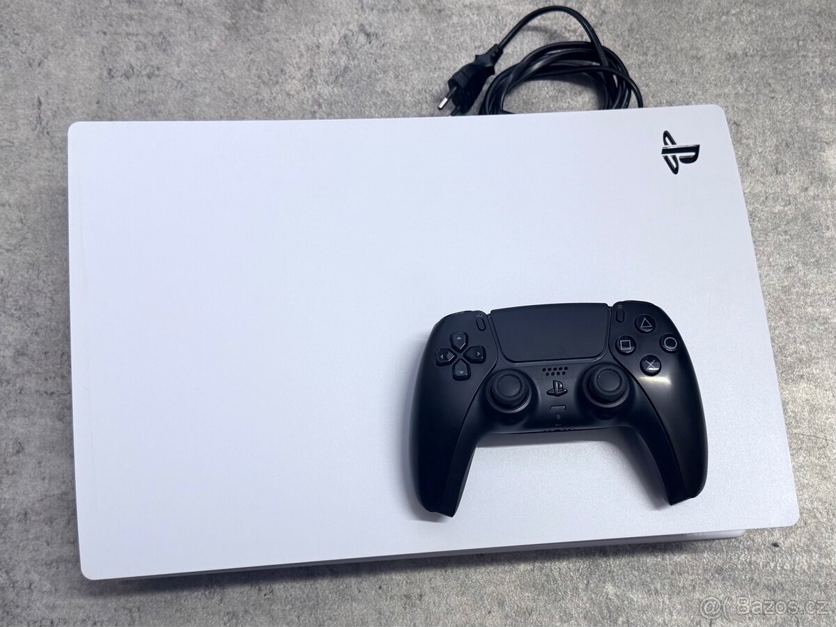 - PS5 Sony konzole s mechanikou -